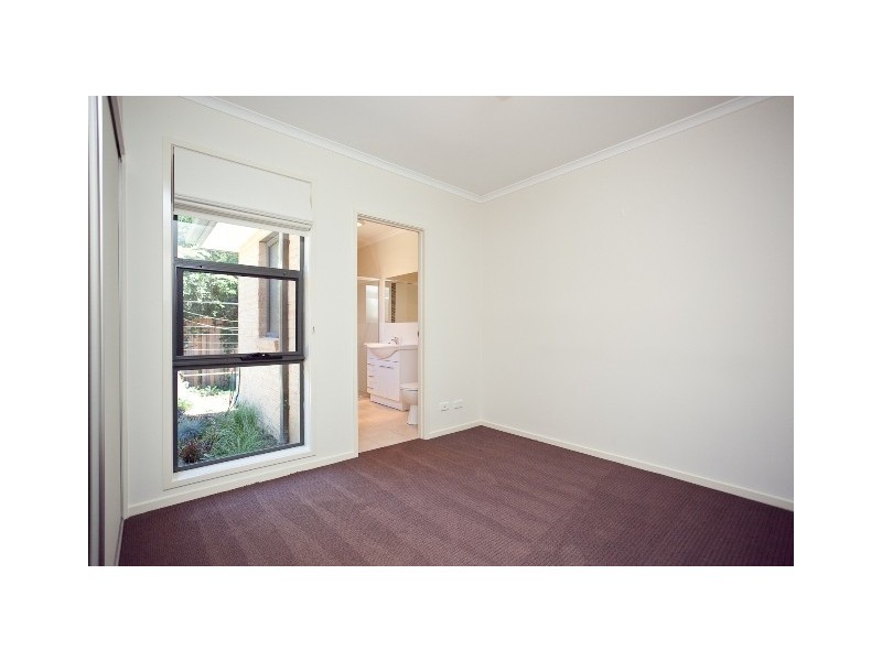 3/3 Lochbuy Street, Macquarie ACT 2614