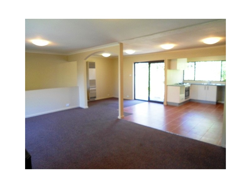 63 Belconnen Way, Weetangera ACT 2614