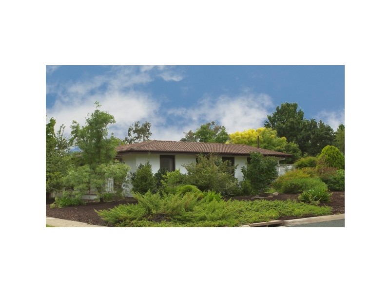 1 Mathieson Cres, Weetangera ACT 2614