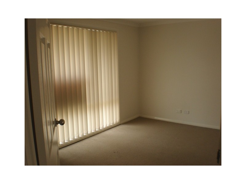 8 Huyer Street, Gungahlin ACT 2912