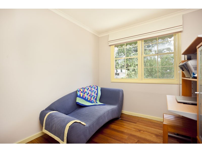 27 Mackellar Crescent, Cook ACT 2614