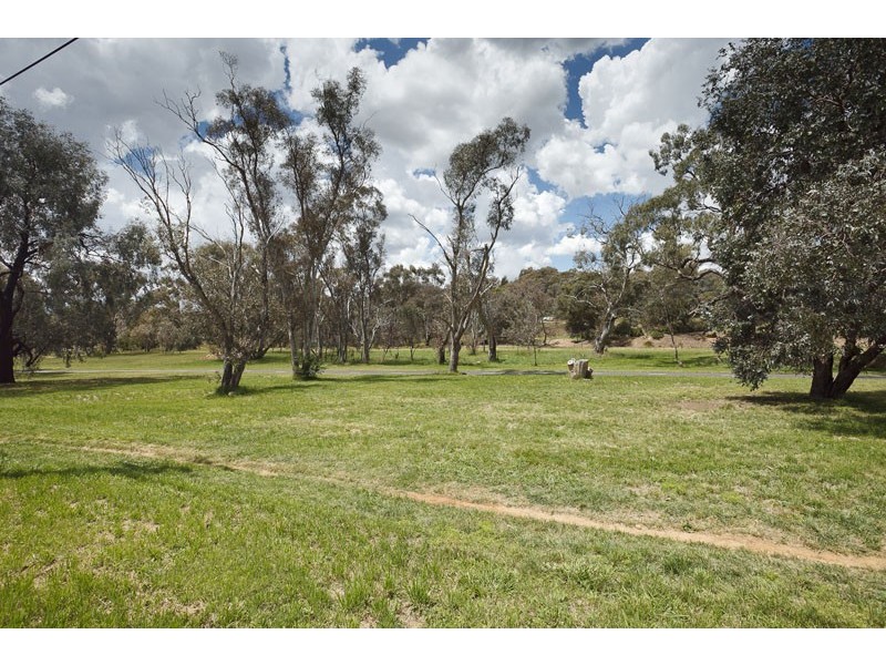 27 Mackellar Crescent, Cook ACT 2614