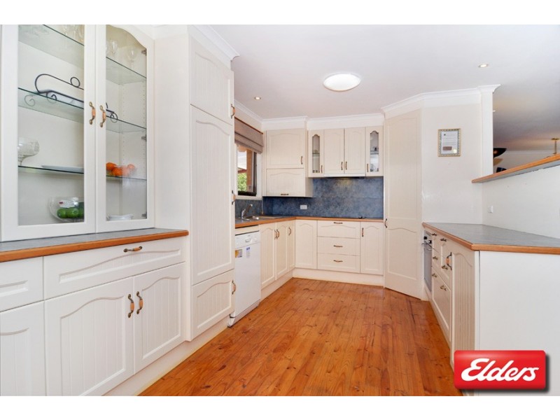 51 Wrenfordsley Place, Latham ACT 2615