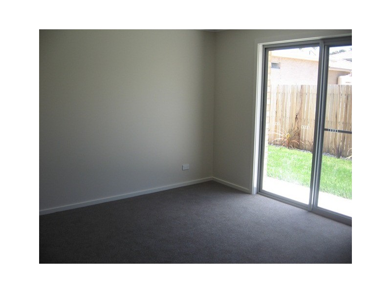 27 Ronald Walker Street, Casey ACT 2913