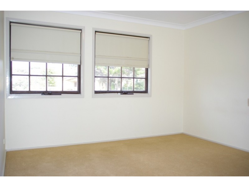 4 Amhurst Street, Dalmeny NSW 2546