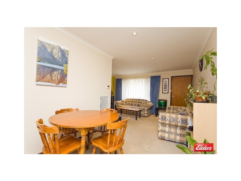 194 Dexter Street, Cook ACT 2614