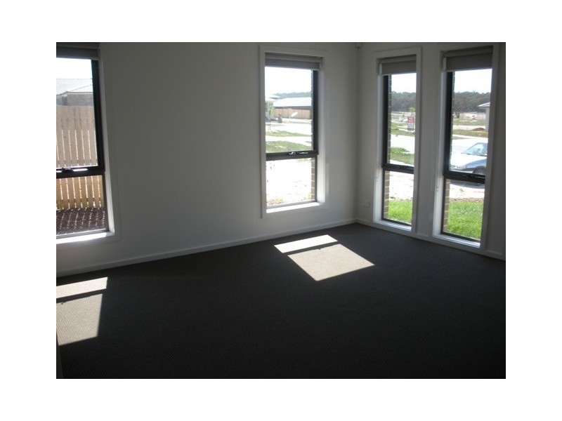 27 Syddall Street, Bonner ACT 2914