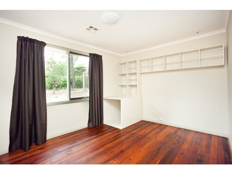 8 Trenwith Close, Spence ACT 2615