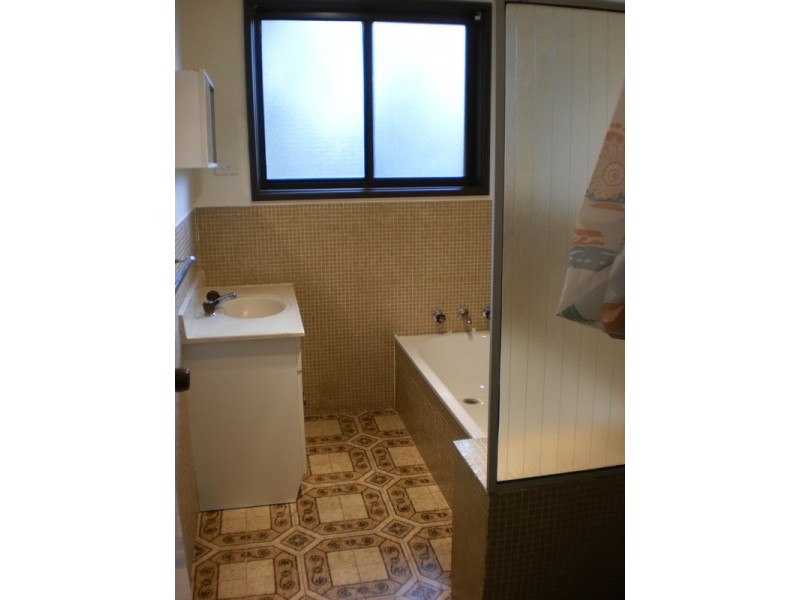 126 Dexter Street, Cook ACT 2614