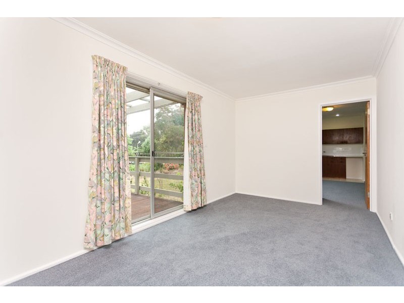 7 Weir Place, Higgins ACT 2615
