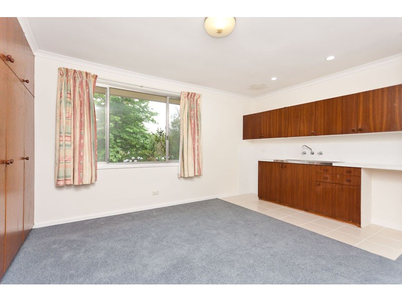 7 Weir Place, Higgins ACT 2615