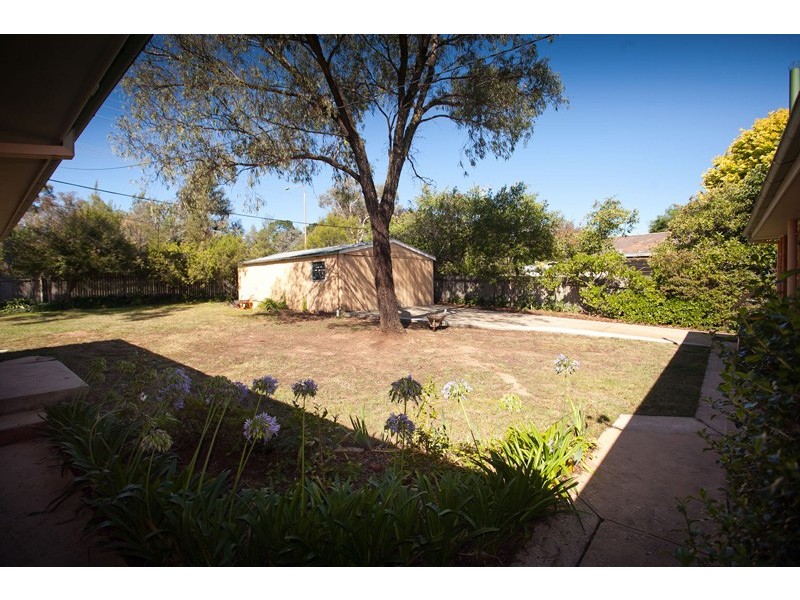 7 Weir Place, Higgins ACT 2615