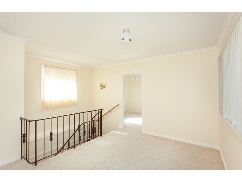 6 Molloy Crescent, Cook ACT 2614
