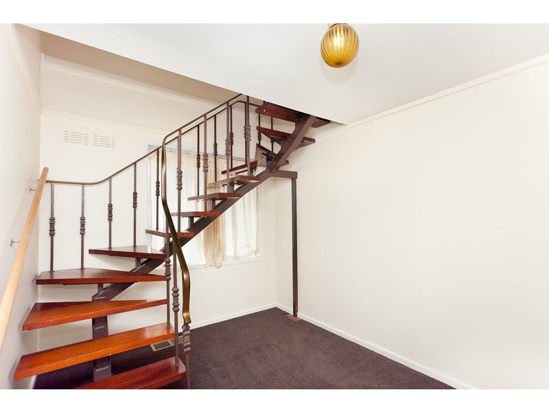 6 Molloy Crescent, Cook ACT 2614