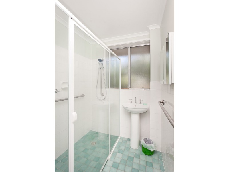 6 Molloy Crescent, Cook ACT 2614