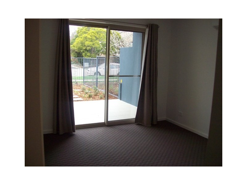 3/15 Oliver Street, Lyneham ACT 2602