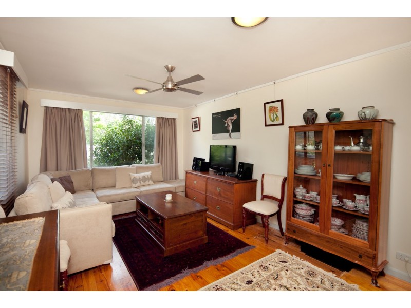 16 Brooks Street, Macquarie ACT 2614