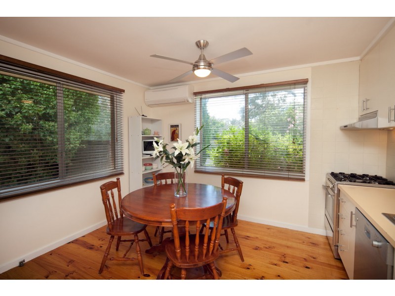 16 Brooks Street, Macquarie ACT 2614