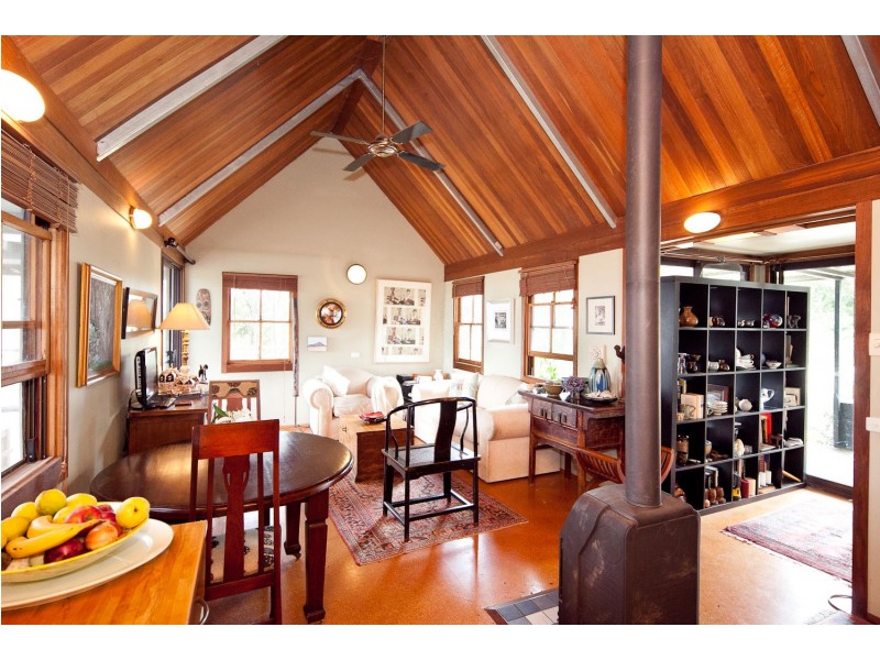 106 Newington Road, Bywong NSW 2621