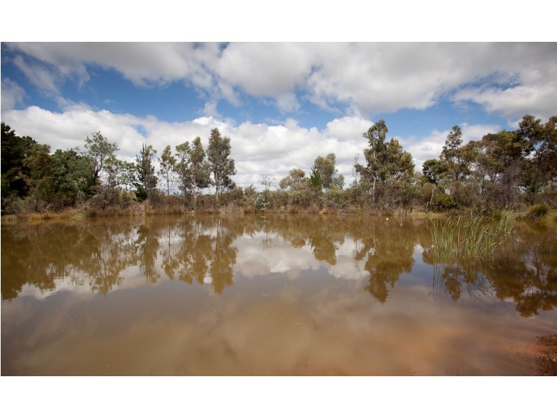 106 Newington Road, Bywong NSW 2621