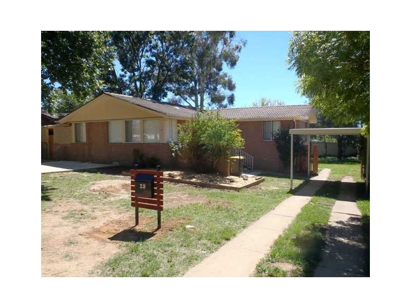23 Pennefather Street, Higgins ACT 2615