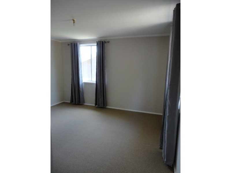 23 Pennefather Street, Higgins ACT 2615