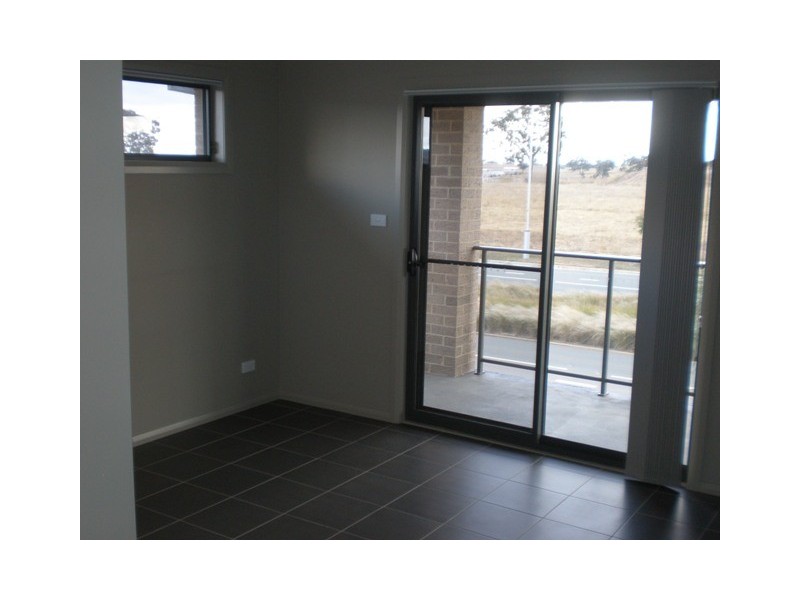 2/144 Oodgeroo Avenue, Franklin ACT 2913