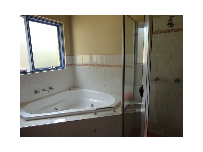 16 Darambal Street, Aranda ACT 2614