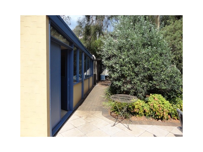 16 Darambal Street, Aranda ACT 2614