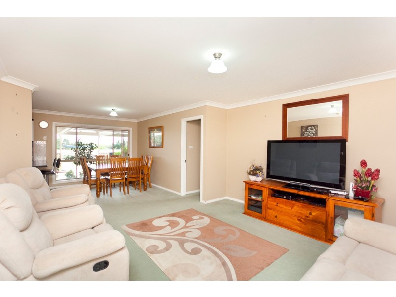 6 Suffolk Avenue, Murrumbateman NSW 2582