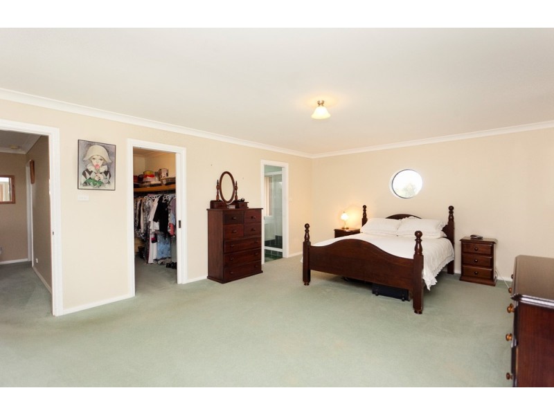 6 Suffolk Avenue, Murrumbateman NSW 2582