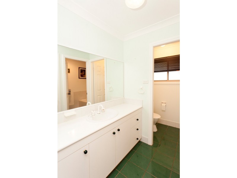 6 Suffolk Avenue, Murrumbateman NSW 2582