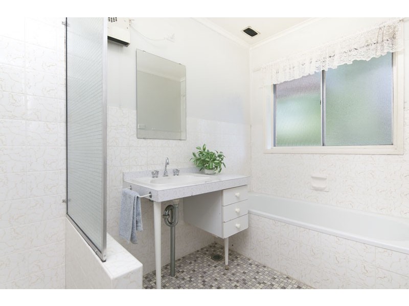 1 Lyttleton Crescent, Cook ACT 2614