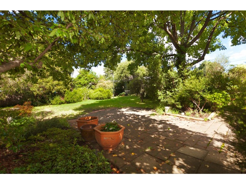 1 Lyttleton Crescent, Cook ACT 2614