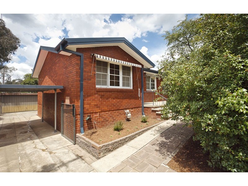 27 Mackellar Crescent, Cook ACT 2614