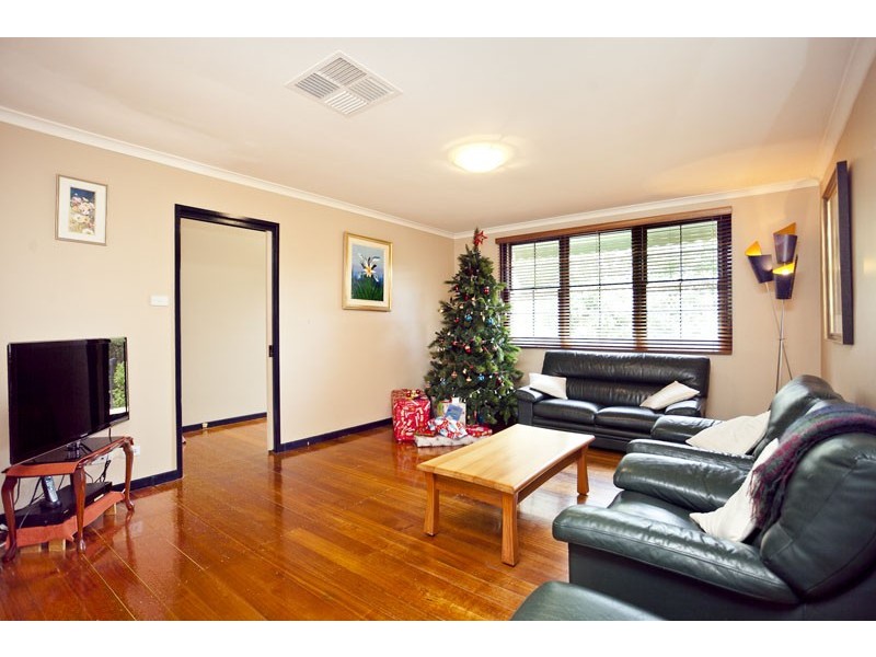 27 Mackellar Crescent, Cook ACT 2614