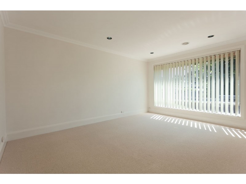 12 Bennelong Crescent, Macquarie ACT 2614