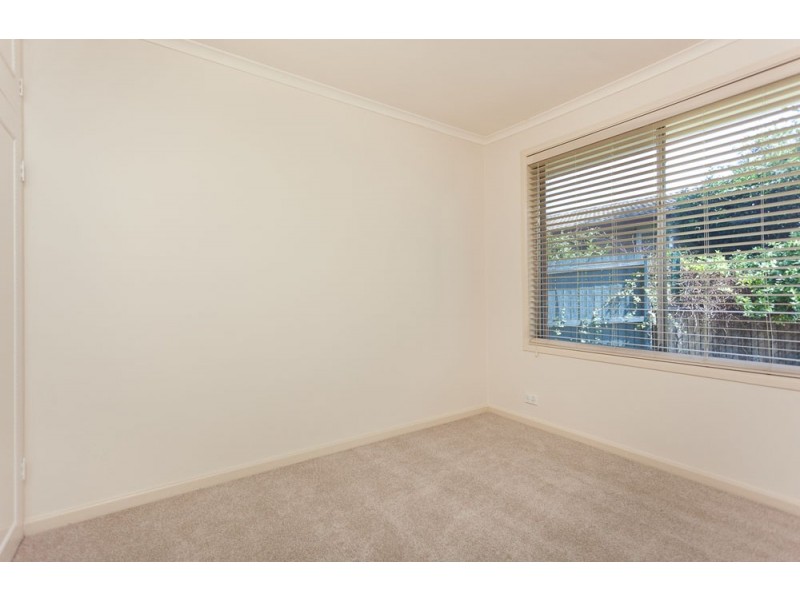 12 Bennelong Crescent, Macquarie ACT 2614
