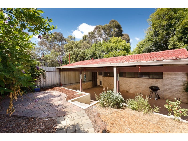 12 Bunker Place, Charnwood ACT 2615