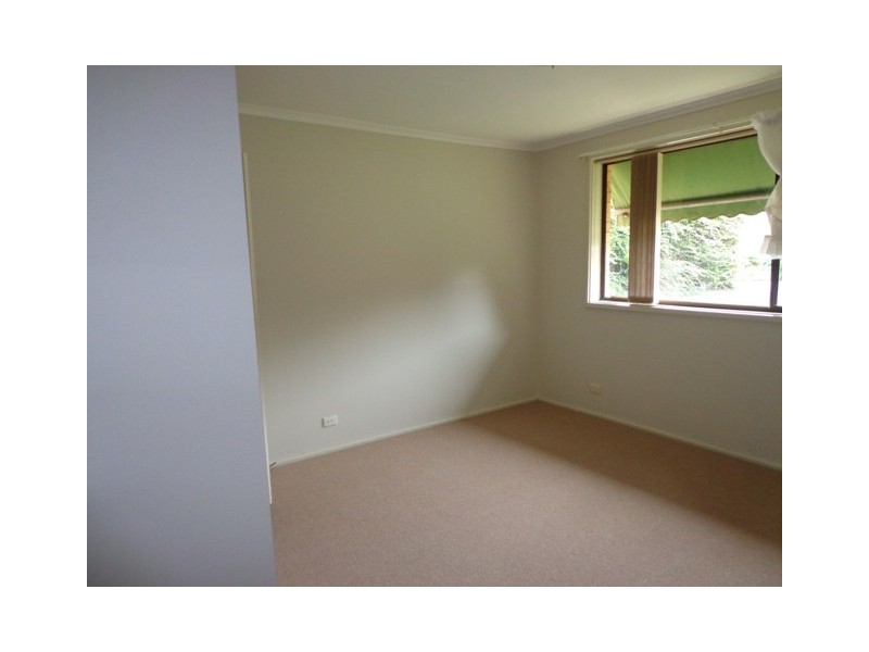 4 Warby Place, Charnwood ACT 2615
