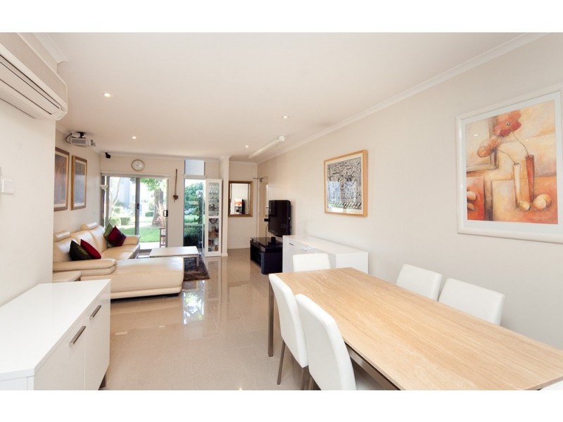 8/10 Coolac Place, Braddon ACT 2612