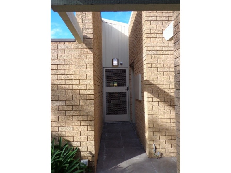 20  Gillespie Street, Weetangera ACT 2614