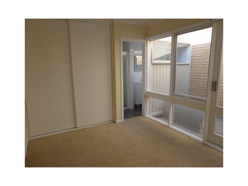 20  Gillespie Street, Weetangera ACT 2614