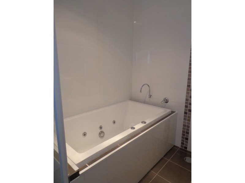 20  Gillespie Street, Weetangera ACT 2614