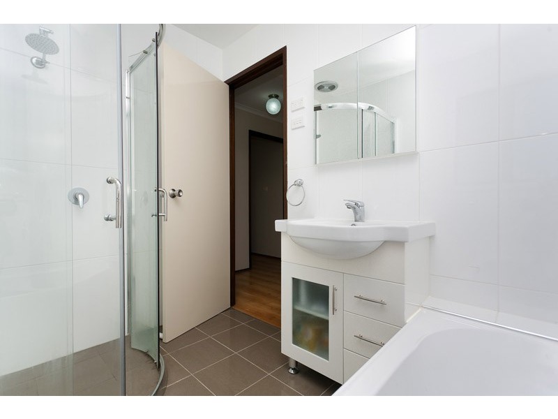 11/2 Covington Crescent, Charnwood ACT 2615