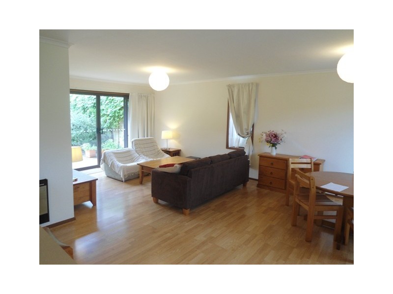 96 Bourne Street, Cook ACT 2614