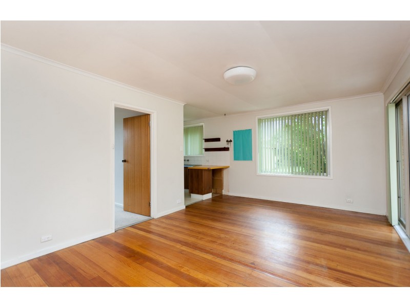 30  Clubbe Crescent, Macgregor ACT 2615
