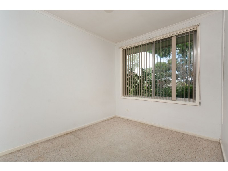 30  Clubbe Crescent, Macgregor ACT 2615