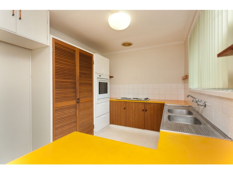 30  Clubbe Crescent, Macgregor ACT 2615