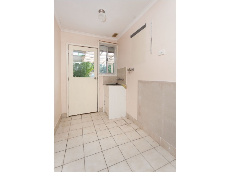 30  Clubbe Crescent, Macgregor ACT 2615